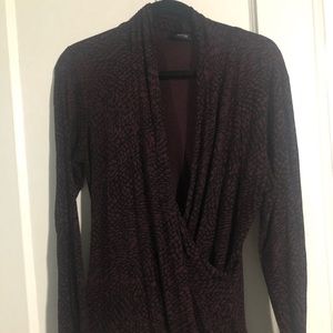 Black and maroon women’s low cut Top